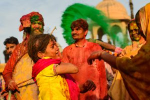 fotografía de la celebración del holi en la India por Pedro Etura