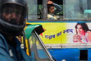 fotografía de la celebración del holi en la India por Pedro Etura