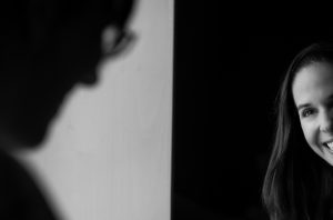 fotografía de boda en el balneario de Panticosa en el Pirineo aragonés al aire libre por Pedro Etura de Etura Weddings